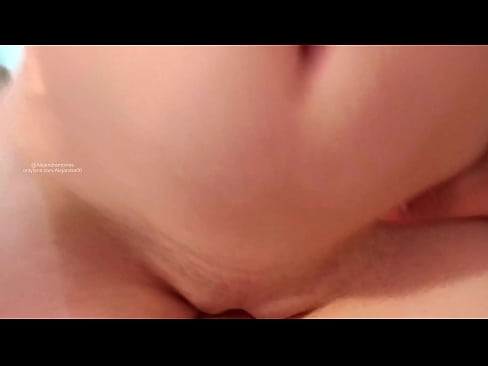 ❤️ Saré di kamar adina sarta éta kumaha kuring hudang ❤❌ video porno di urang